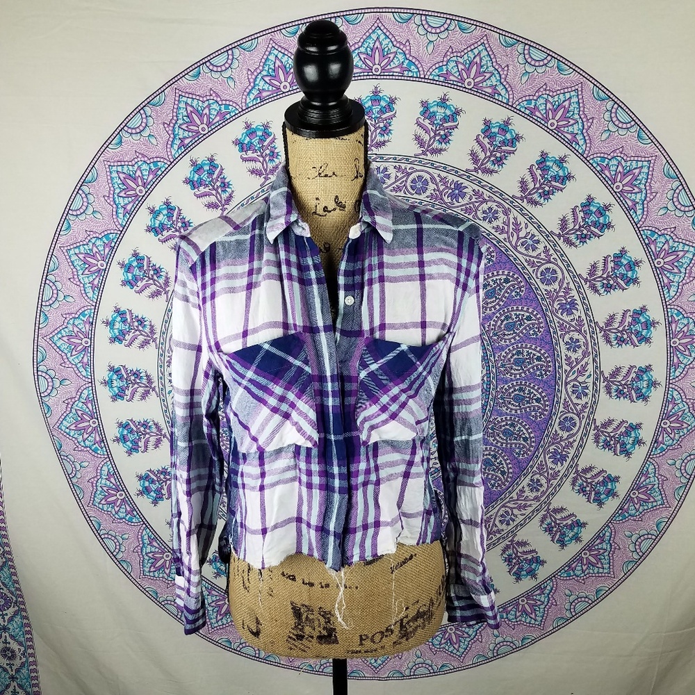 Express cropped plaid flannel button up shirt